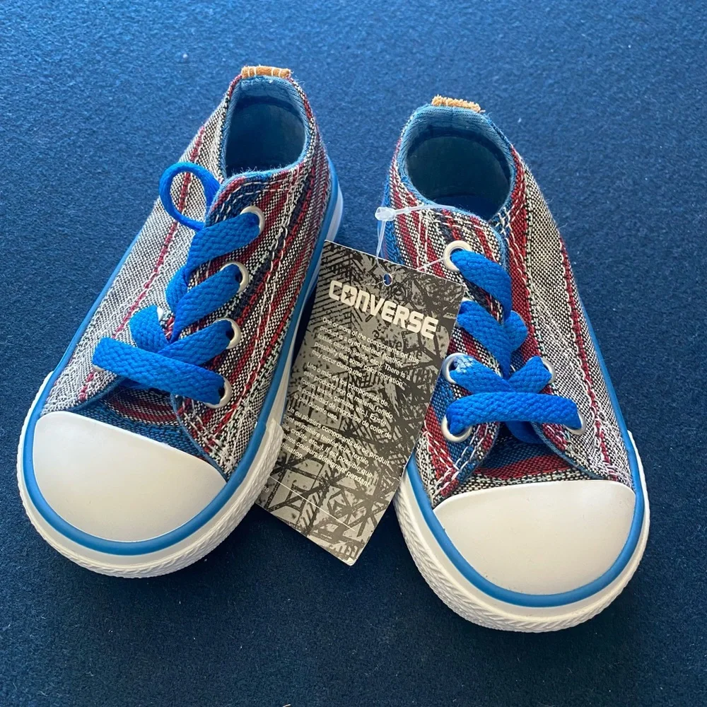 CUTEST little striped converse with leather accents! Unisex! Sturdy and adorable